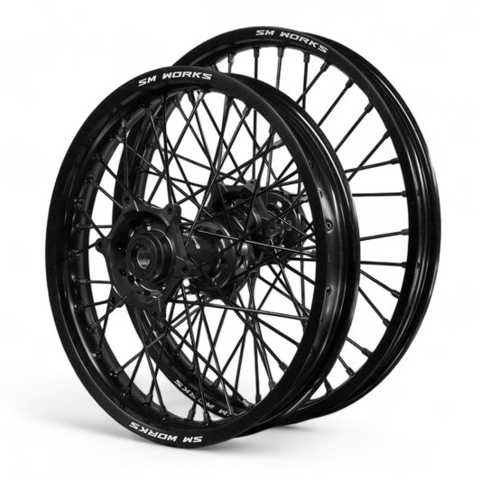 SUZUKI ALL-BLACK ENDURO FELGENSET